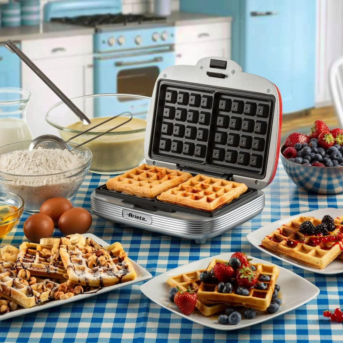 Máquina de Waffle Party Time Retrô 700W Vermelha