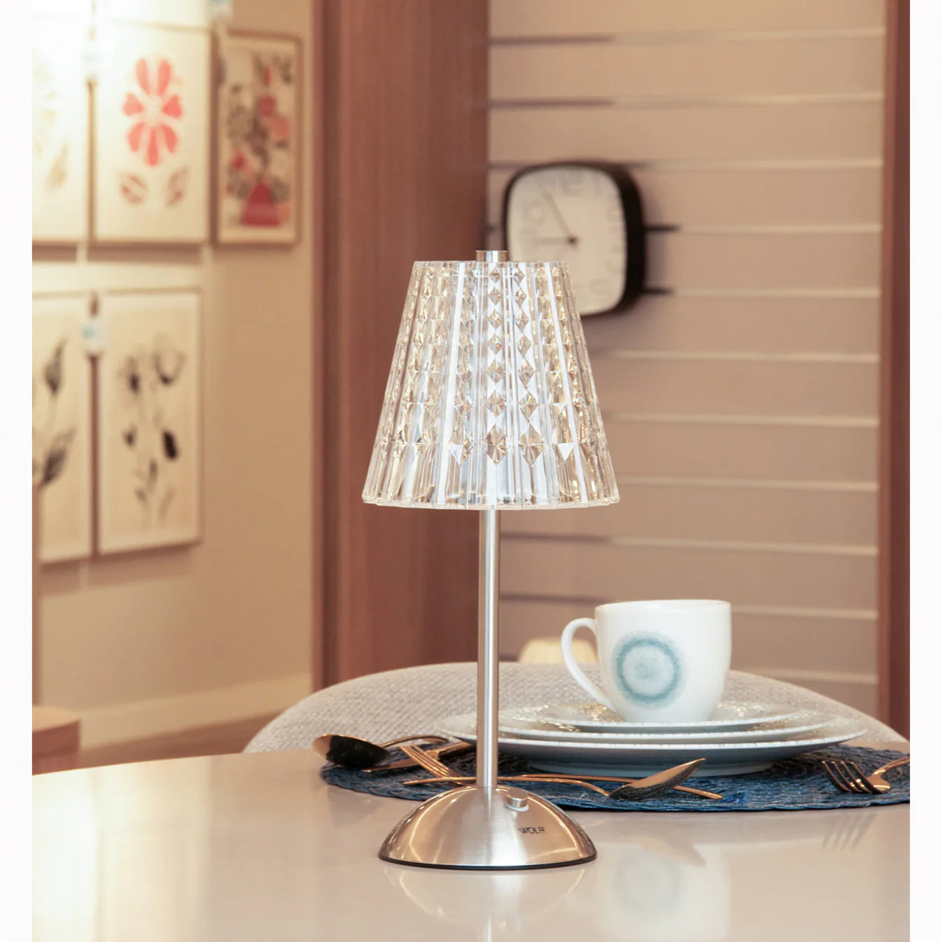Luminaria De Mesa de led prateada