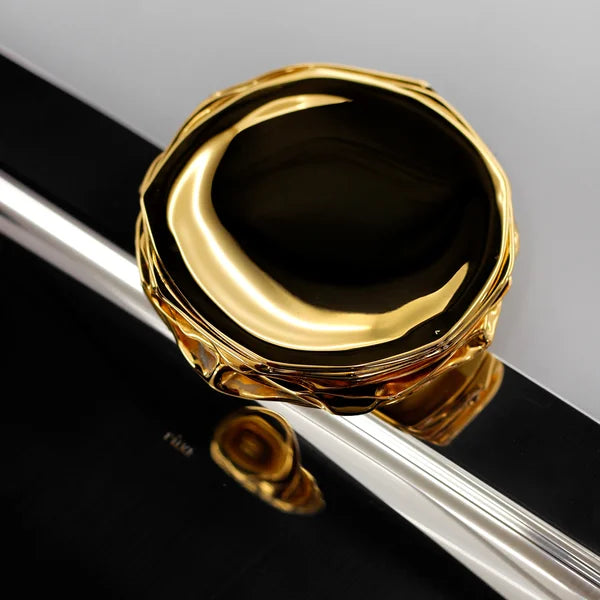 Bandeja impacto retangular media inox detalhes em ouro